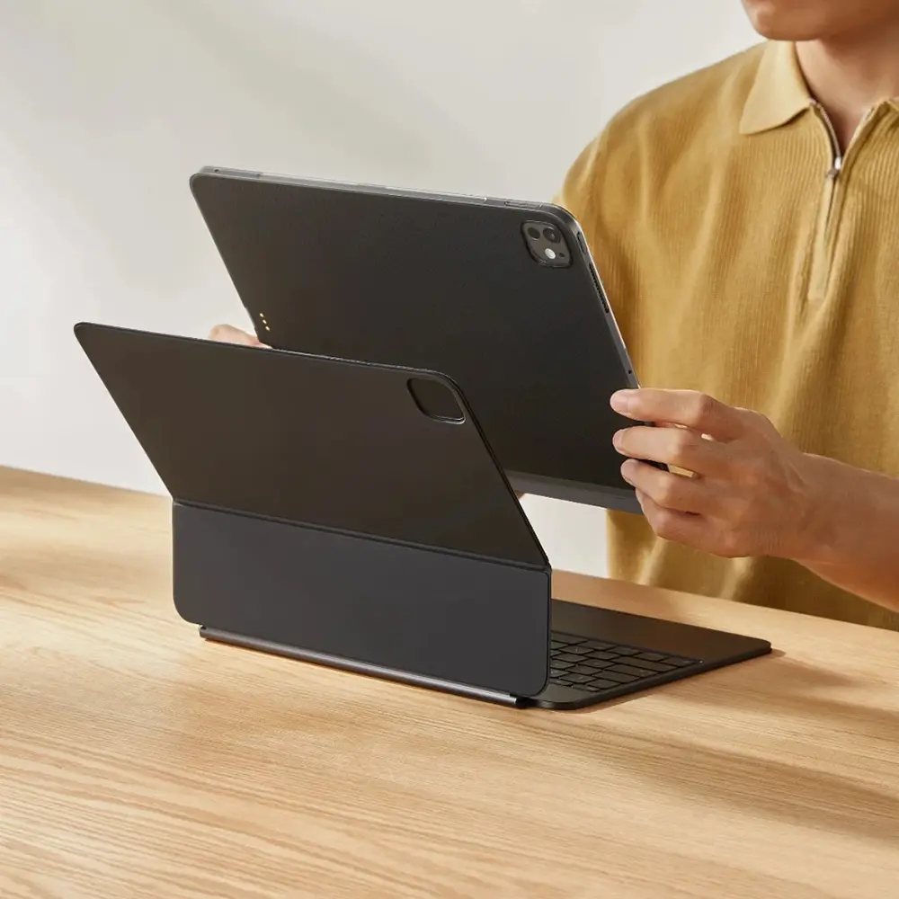 iPad Pro 13" (M4) Ultra İnce Aramid Fiber Kılıf - Pitaka Classic