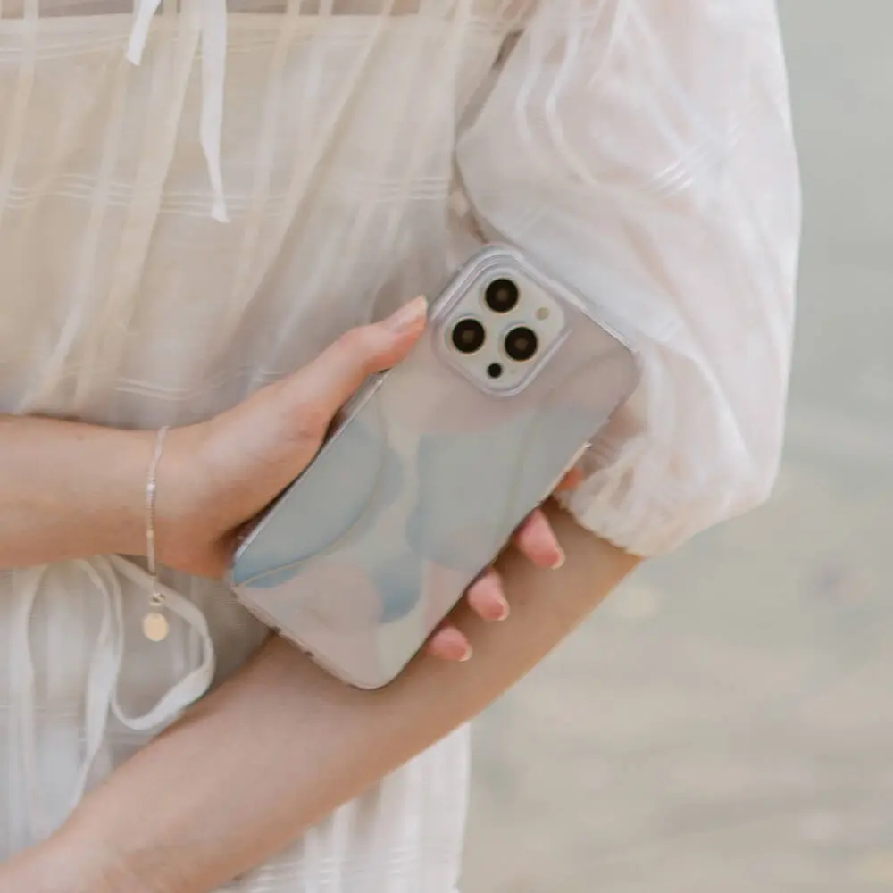 iPhone 14 Dalgalı Çizgi Desenli Kılıf - Coehl Palette