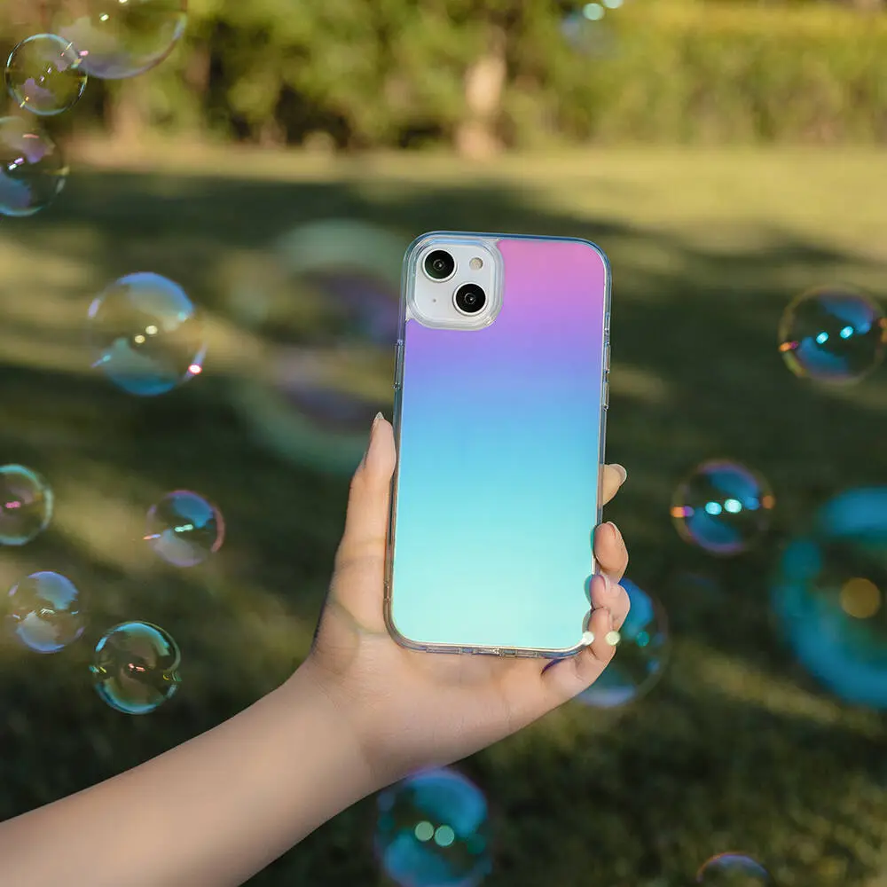 iPhone 14 Şeffaf Renk Geçişli Kılıf - Switcheasy Crush Plus