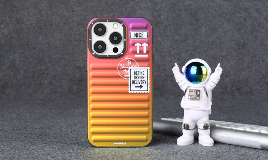iPhone 14 Pro Max Kılıf YoungKit The Secret Color Serisi
