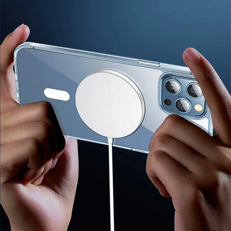 iPhone 14 Pro Max MagSafe Uyumlu Şeffaf Silikon Kılıf - Wiwu