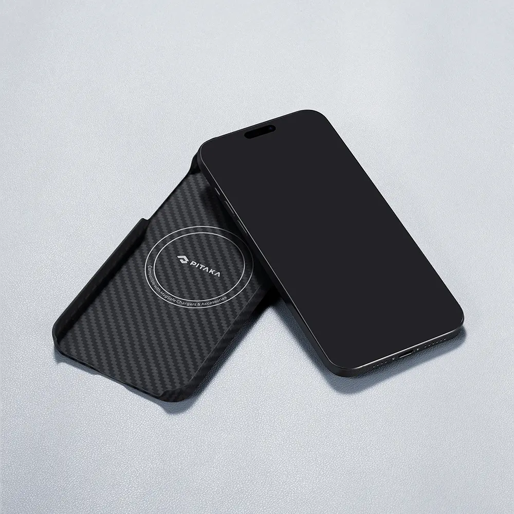 iPhone 15 Plus MagSafe Uyumlu Aramid Fiber Kılıf - Pitaka Ultra-Slim Classic
