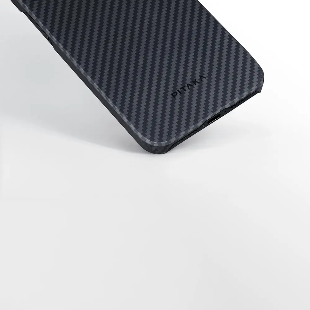 iPhone 15 Plus MagSafe Uyumlu Aramid Fiber Kılıf - Pitaka Ultra-Slim Classic
