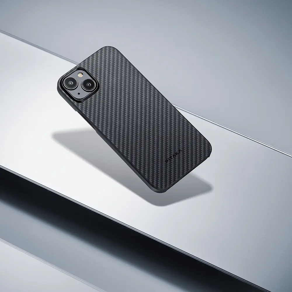 iPhone 15 Plus MagSafe Uyumlu Aramid Fiber Kılıf - Pitaka Ultra-Slim Classic