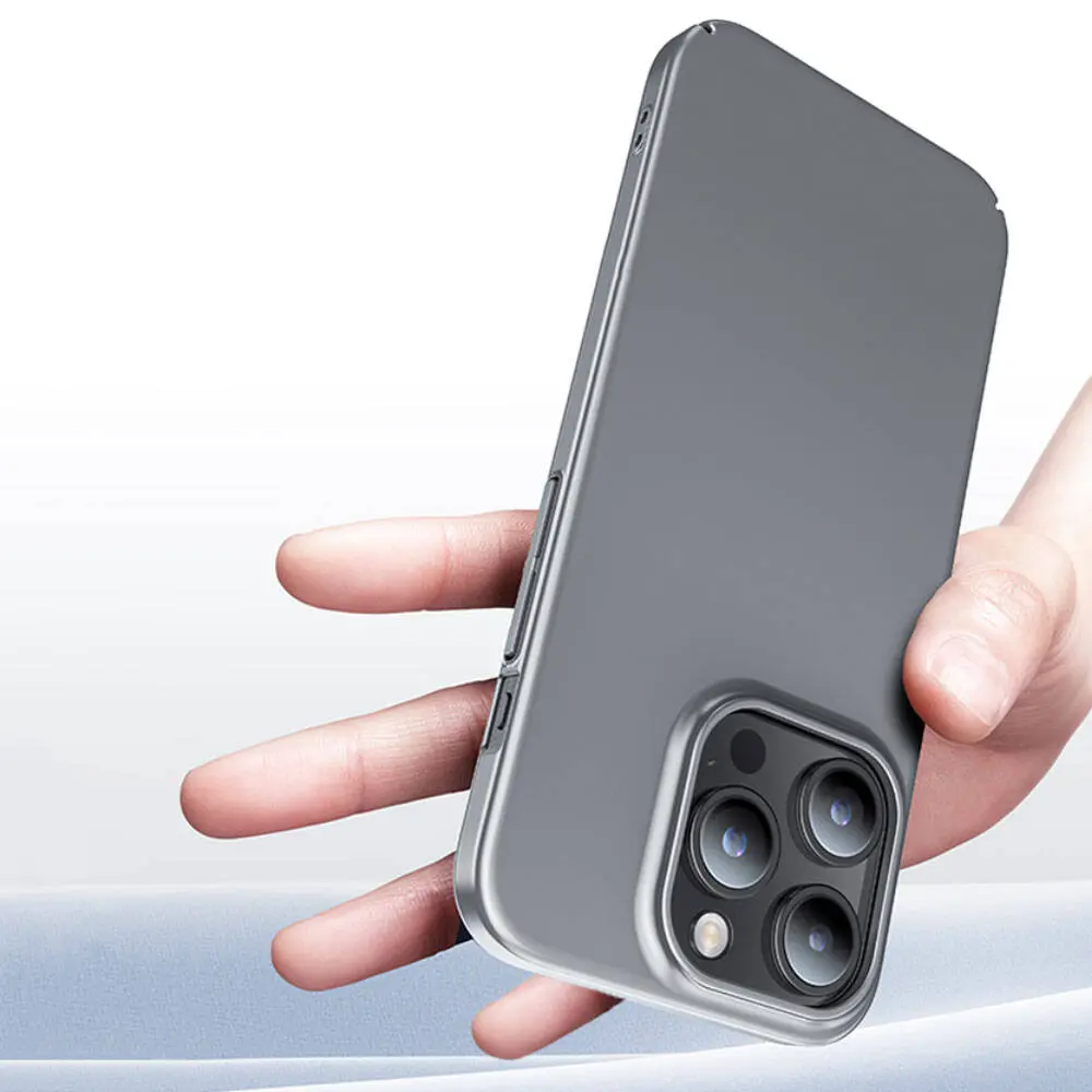 iPhone 15 Pro Ultra İnce PC Kılıf - Benks Ultra İnce PC Kapak