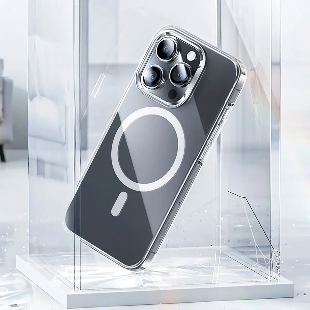 iPhone 15 Pro Max MagSafe Uyumlu Şeffaf Kılıf - Benks Crystal