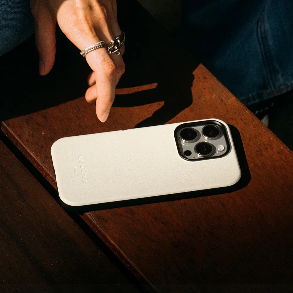 iPhone 16 Pro MagSafe Uyumlu Deri Görünümlü Kılıf - Native Union Active