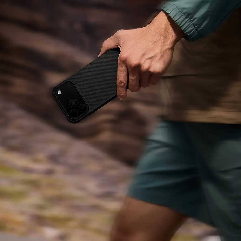 iPhone 17 Pro Max MagSafe Uyumlu Aramid Kılıf - Pitaka Pro Guard
