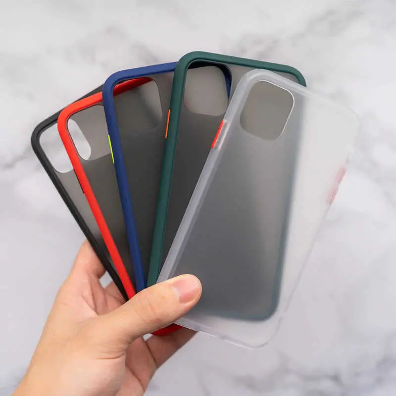 iPhone 11 Mat Yüzeyli Darbe Emici Kılıf - Benks Magic Smooth