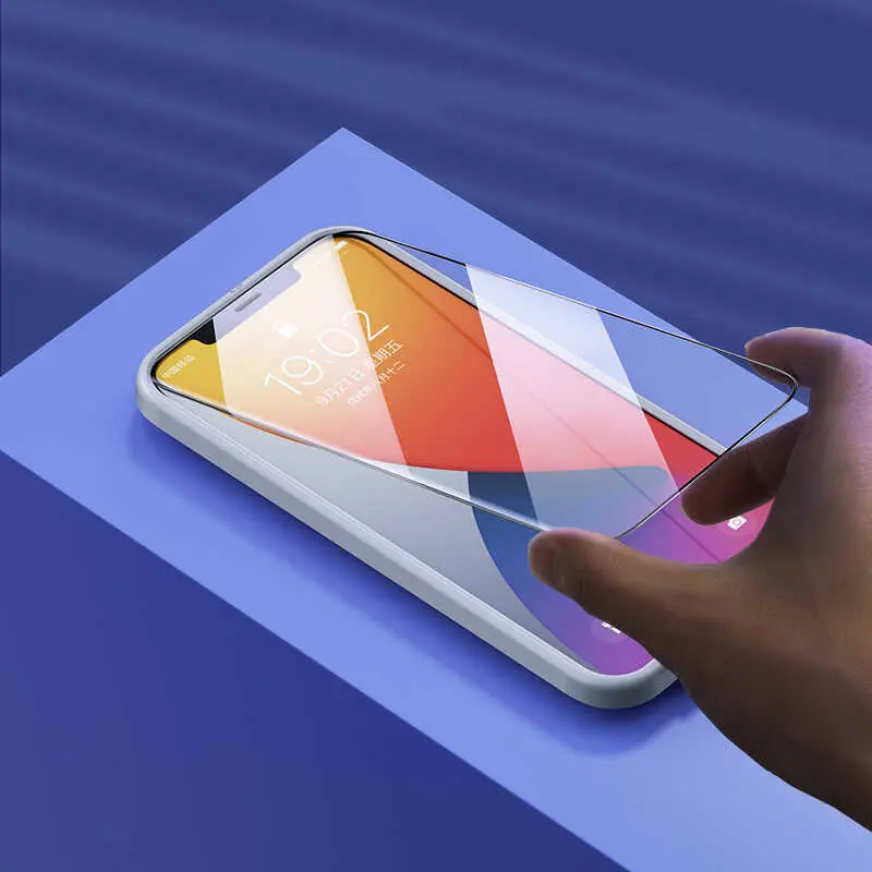 iPhone 12 Pro Max Tam Kaplamalı Kavisli Ekran Koruyucu - Benks V Pro