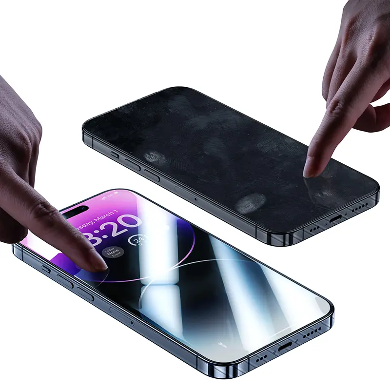 iPhone 13 Pro Max Mat Oyun Ekran Koruyucu ve Uygulama Aparatı - Benks JoyTouch