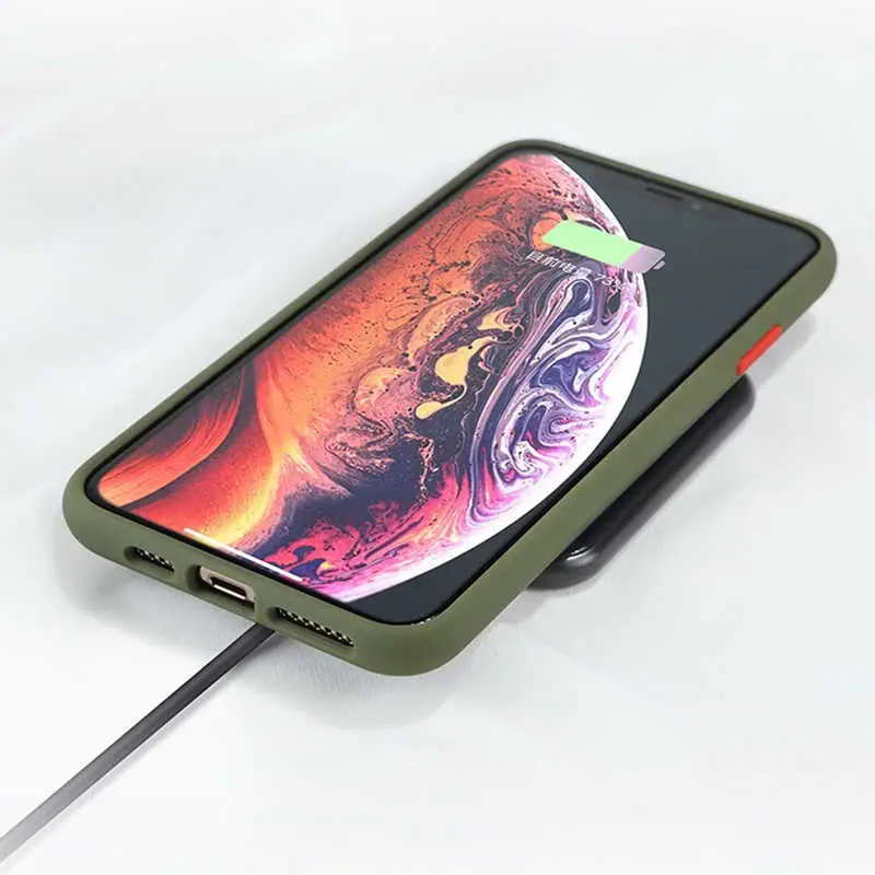iPhone X Mat Yüzeyli Darbe Emici Kılıf - Benks Magic Smooth