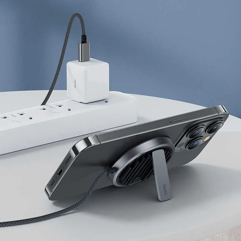 Benks MFM01 MagSafe Uyumlu Standlı 15W Kablosuz Şarj Aleti