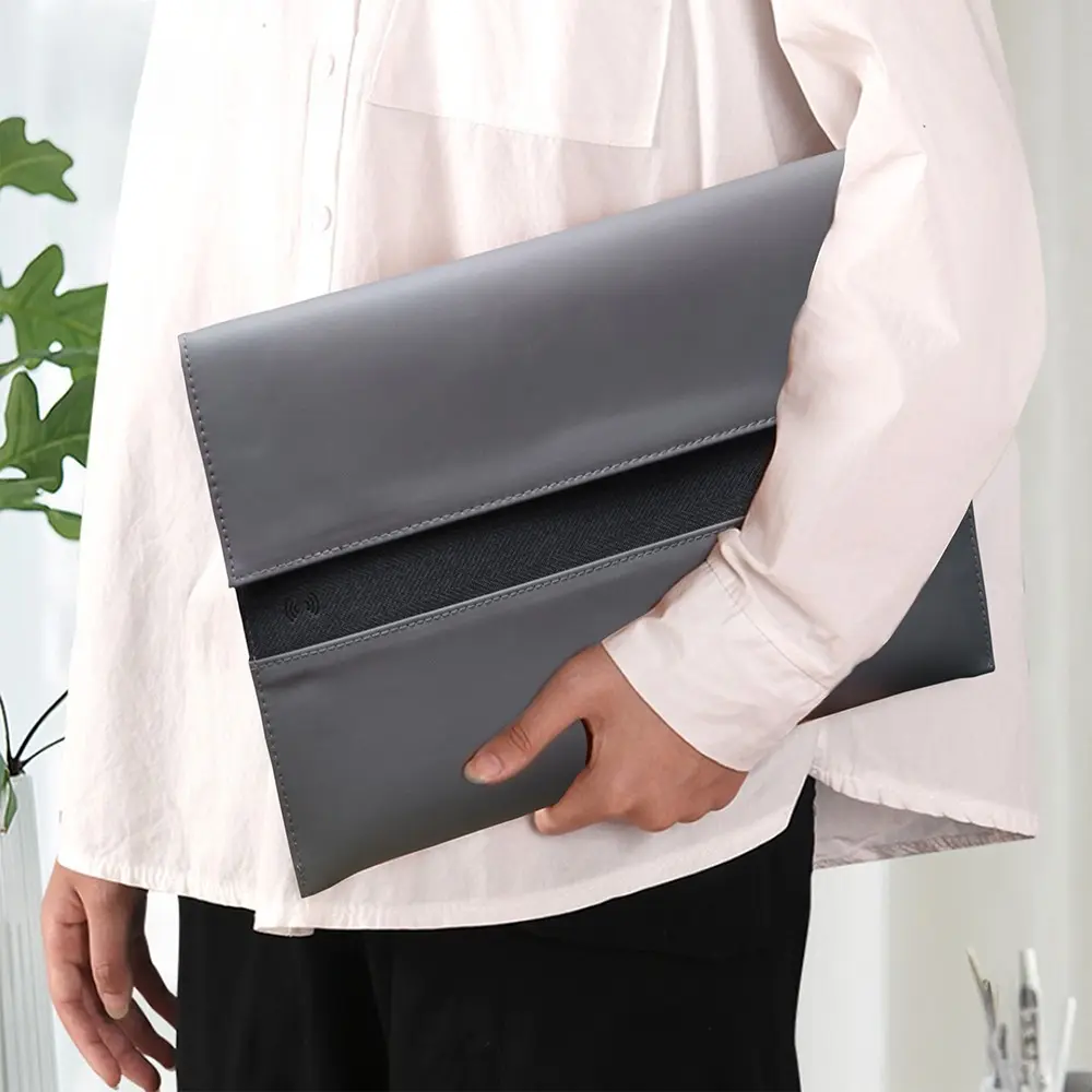 Lenyes LB511 NFC Tag Özellikli 14 inç Su Geçirmez Laptop Kılıfı