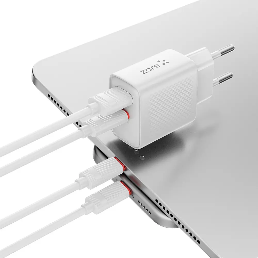 Zore Titan Serisi ZT02 20W USB-C ve USB Çıkışlı Seyahat Şarj Adaptörü